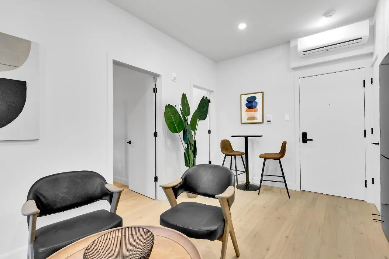 公寓式酒店 Deluxe Suites Downtown 蒙特利尔 加拿大